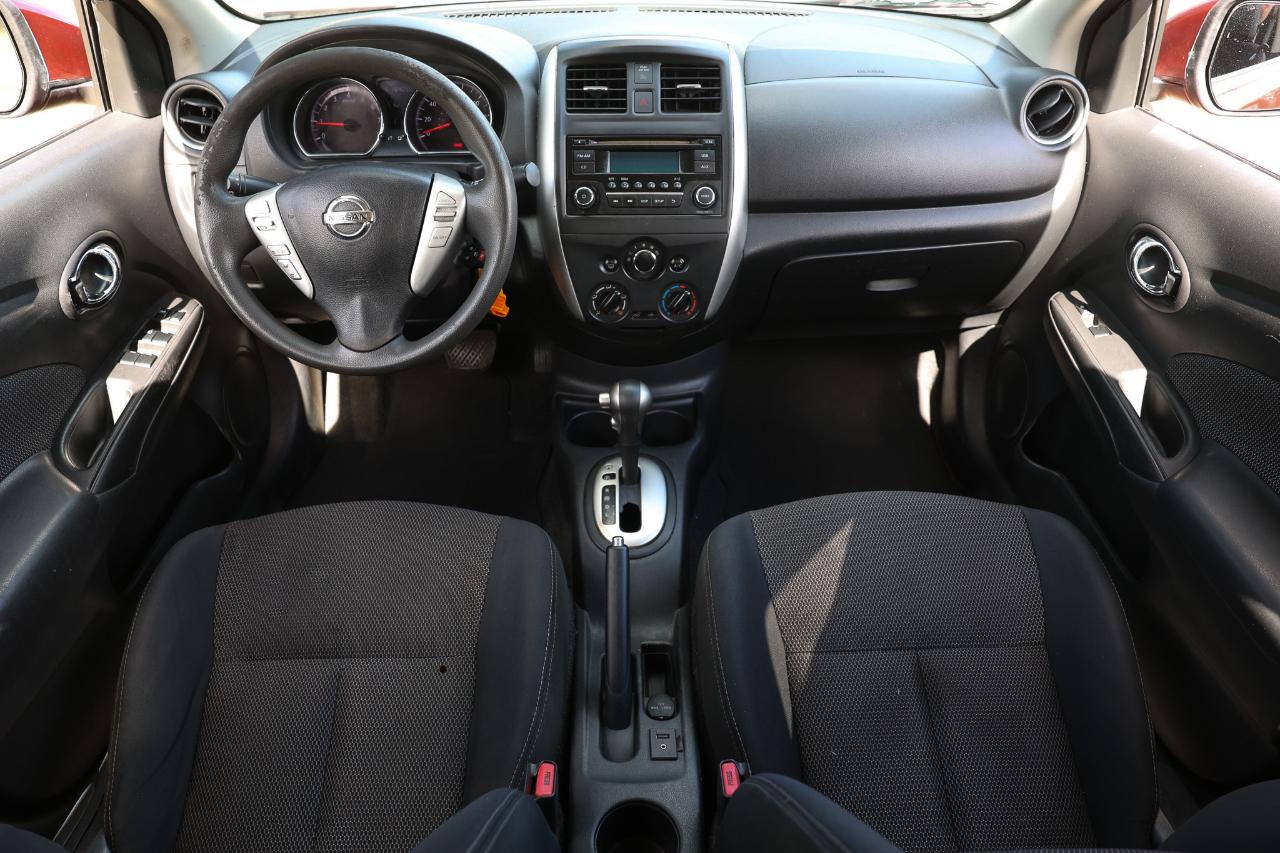 Nissan Versa  2016