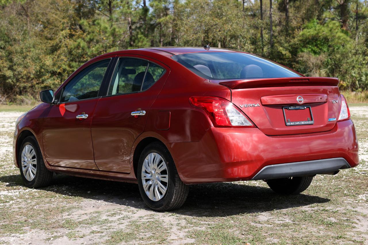 Nissan Versa  2016