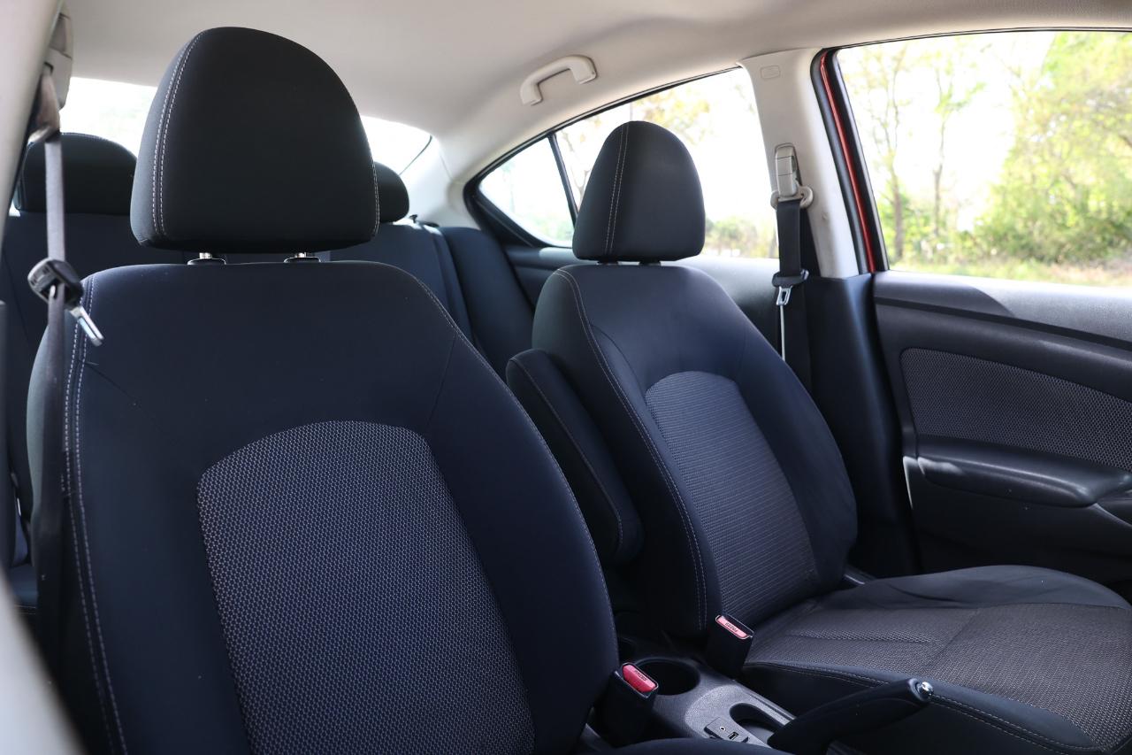 Nissan Versa  2016