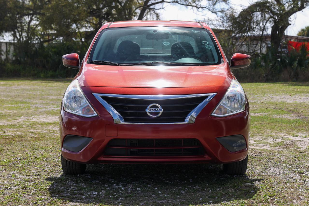 Nissan Versa  2016