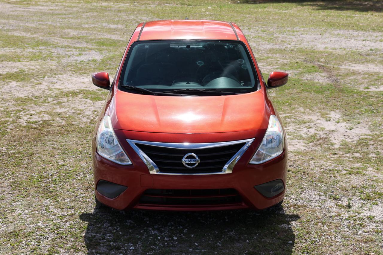 Nissan Versa  2016