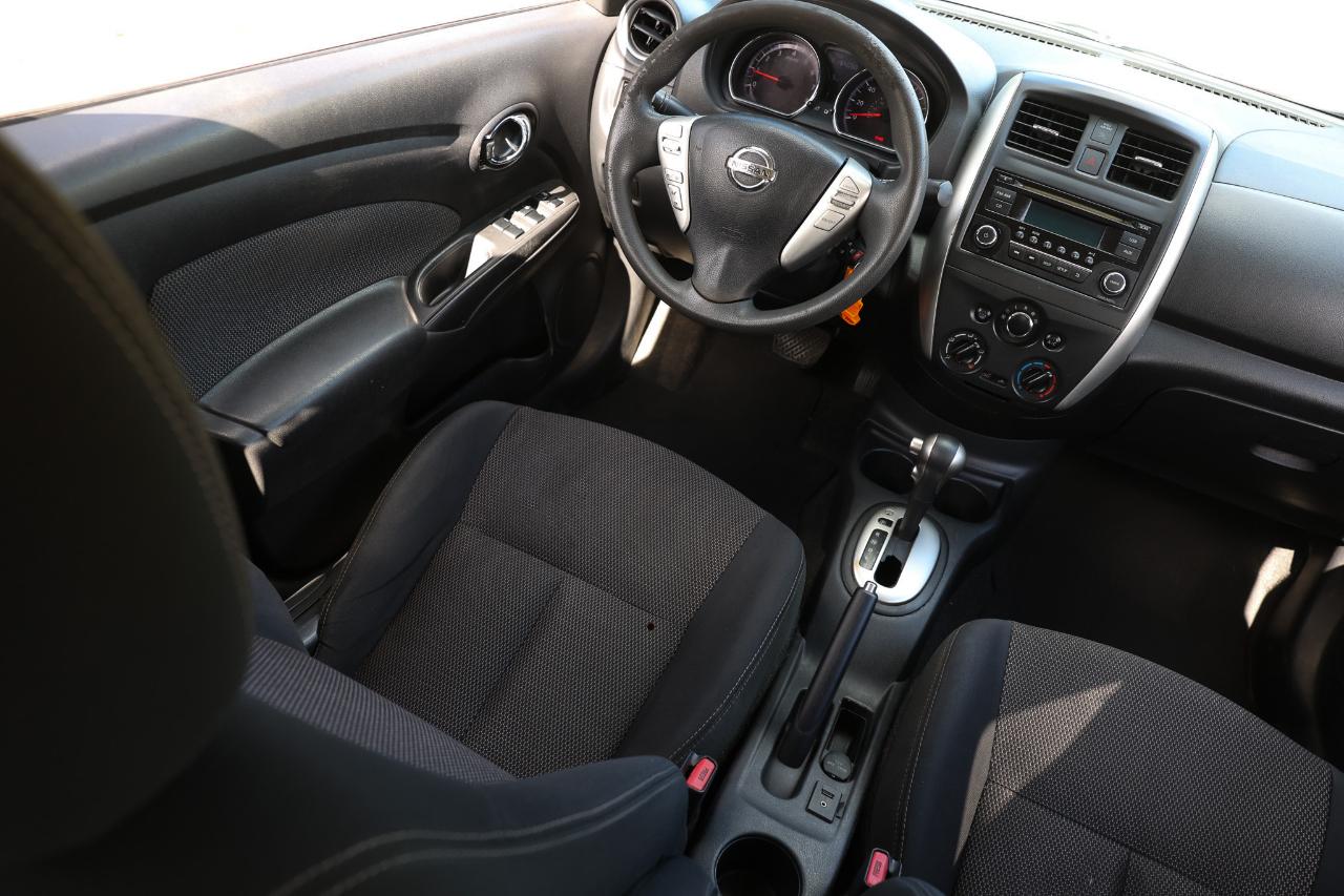 Nissan Versa  2016