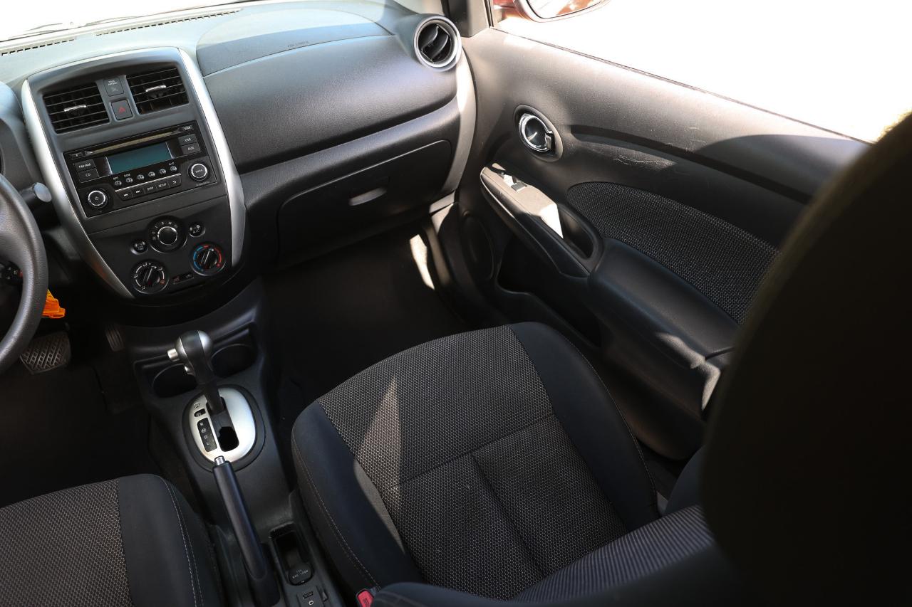 Nissan Versa  2016