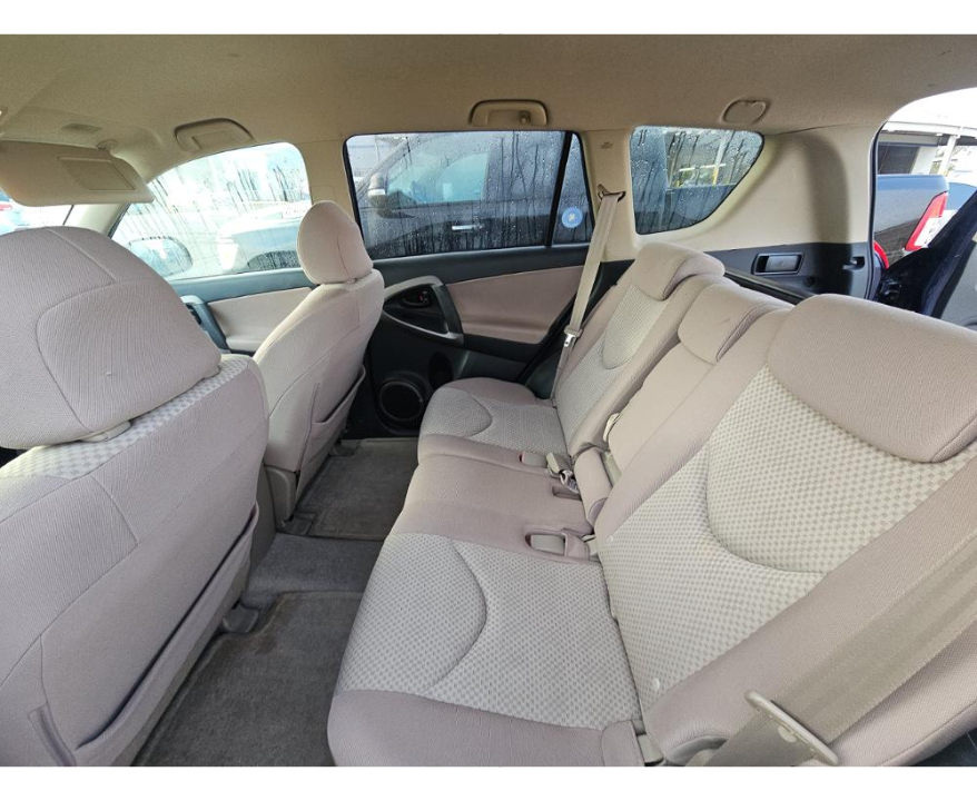 Toyota RAV4 Base 2006