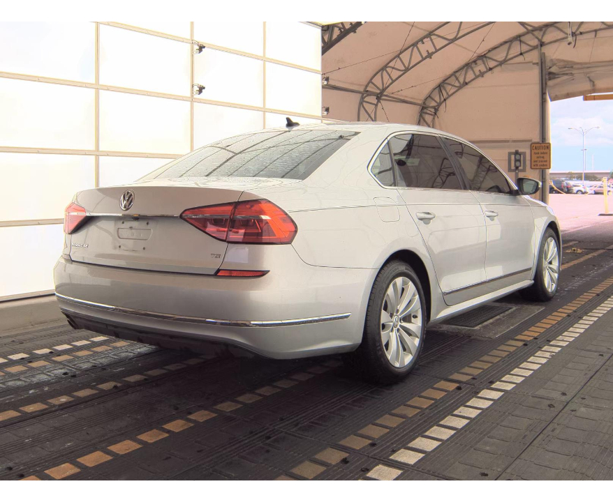 Volkswagen Passat  2016