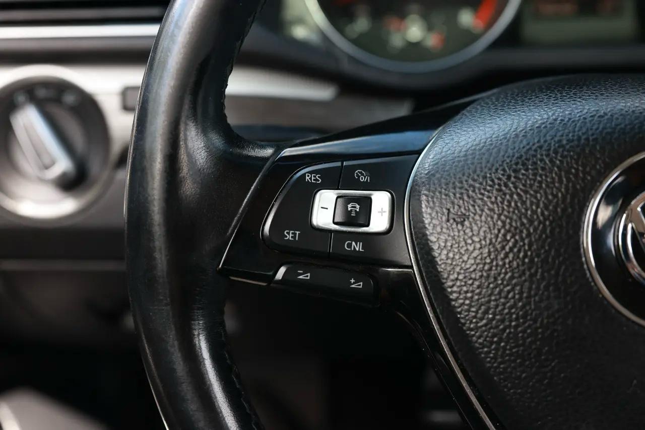 Volkswagen Passat  2016