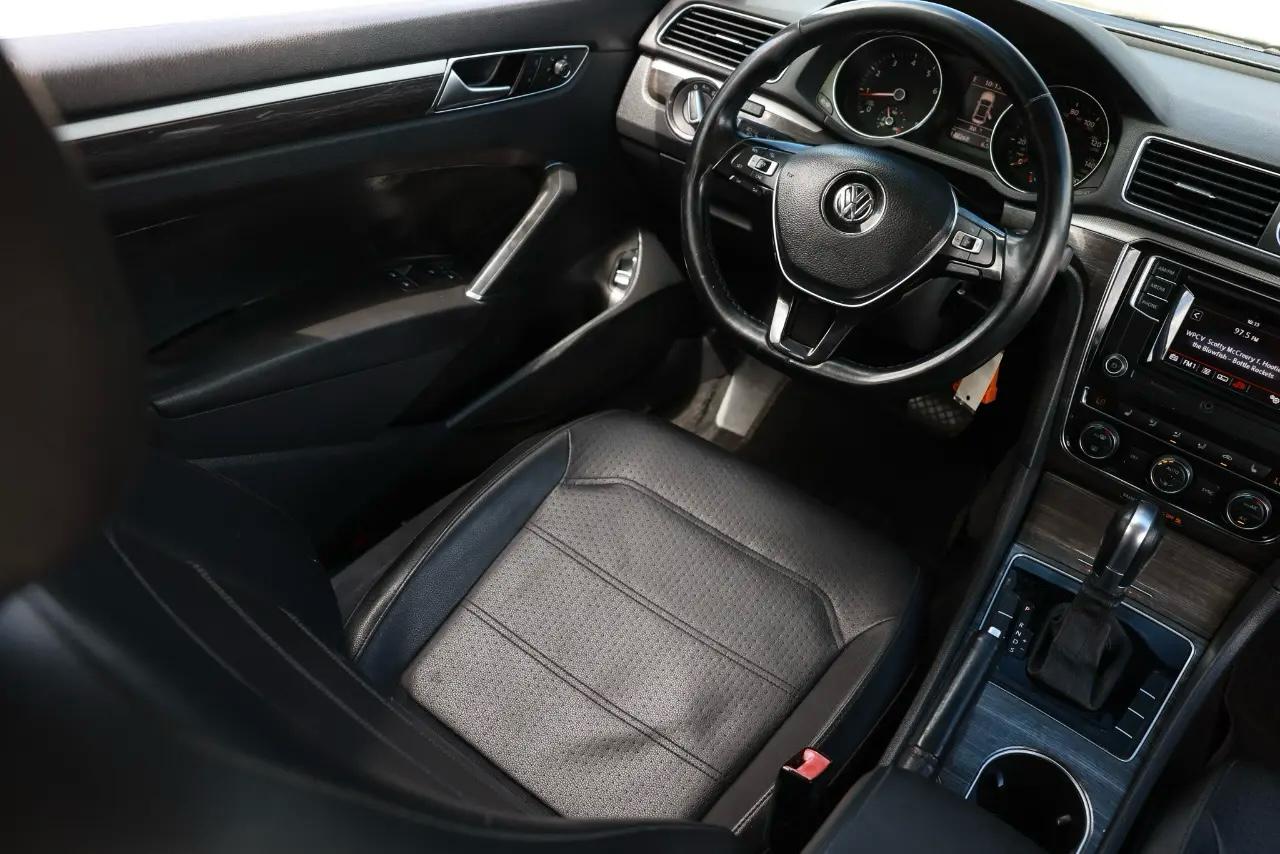 Volkswagen Passat  2016