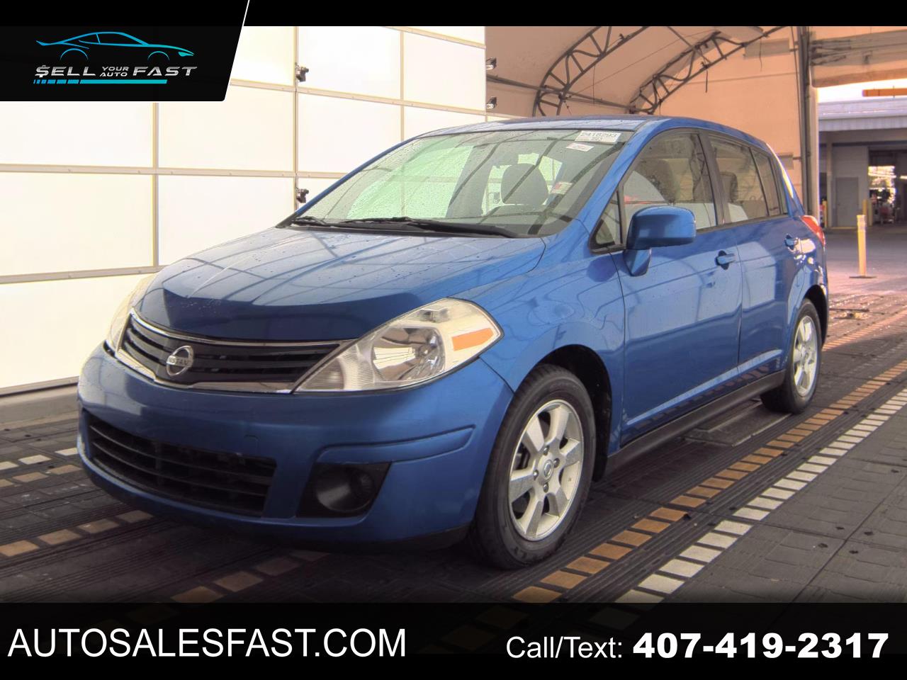 Nissan Versa  2012