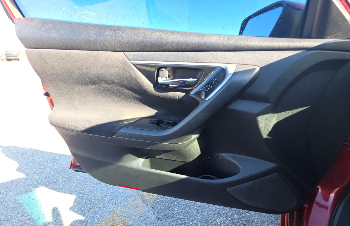 Nissan Altima 2.5 SV 2014