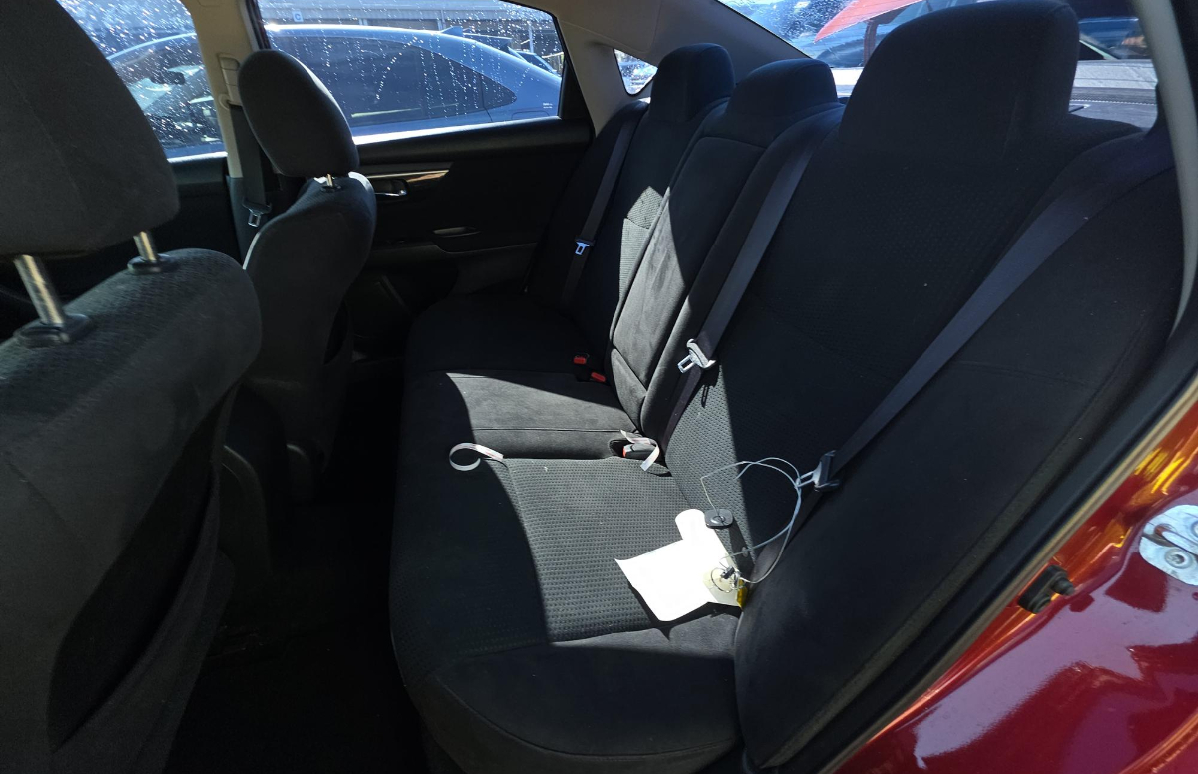 Nissan Altima 2.5 SV 2014