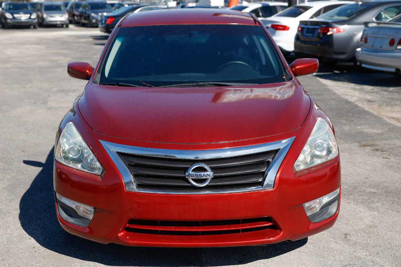 Nissan Altima  2014