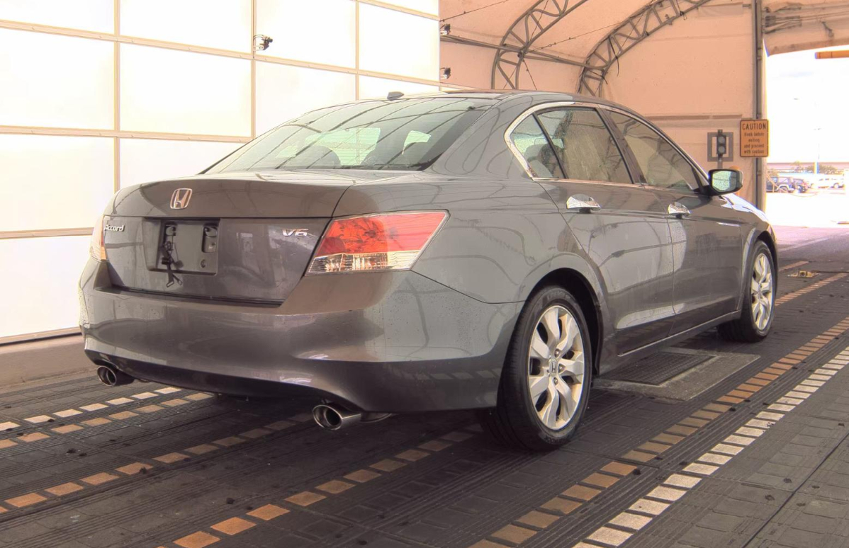 Honda Accord Sdn  2010