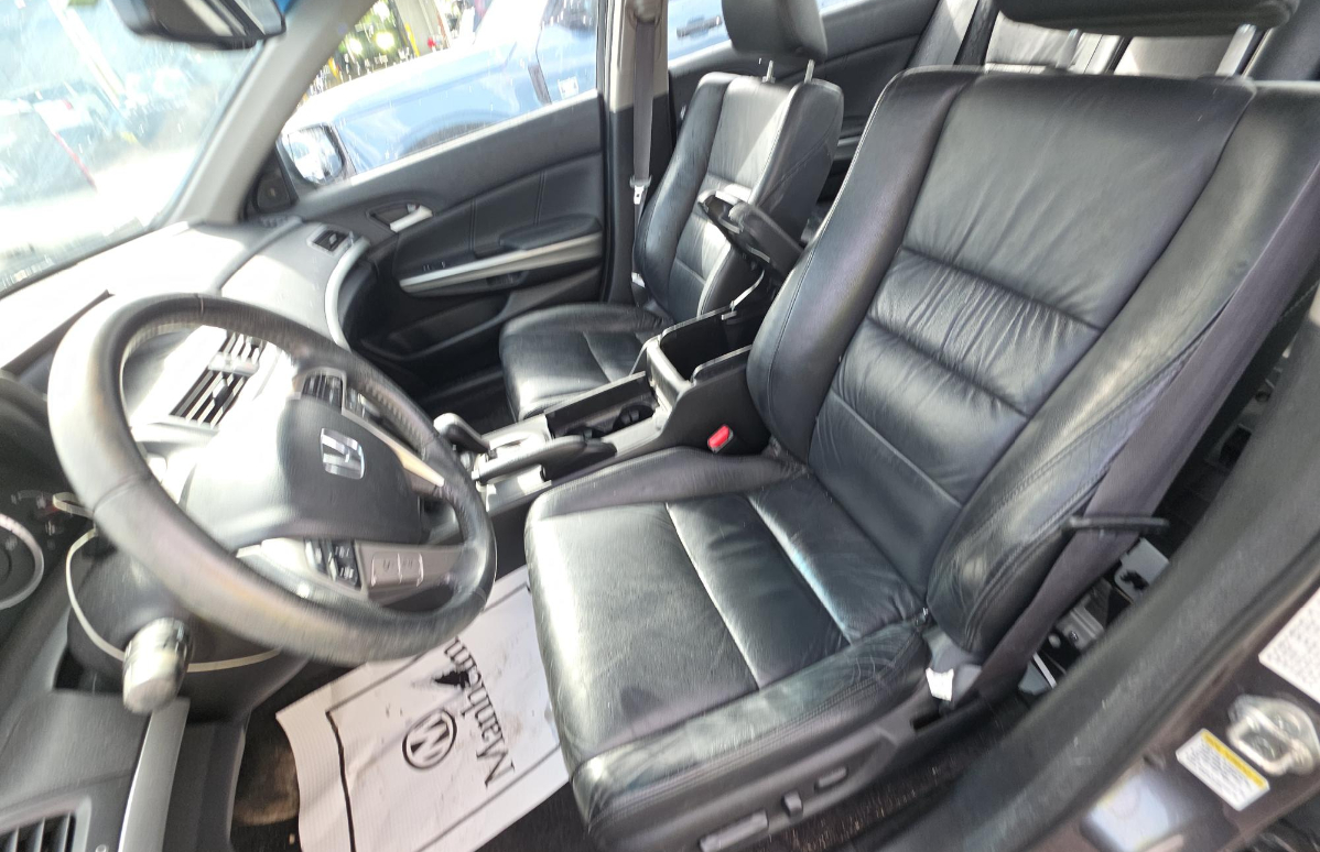 Honda Accord Sdn  2010