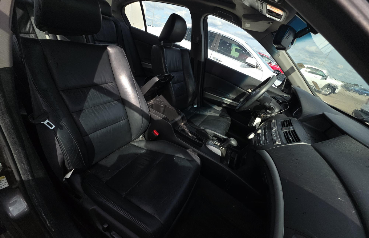 Honda Accord Sdn  2010