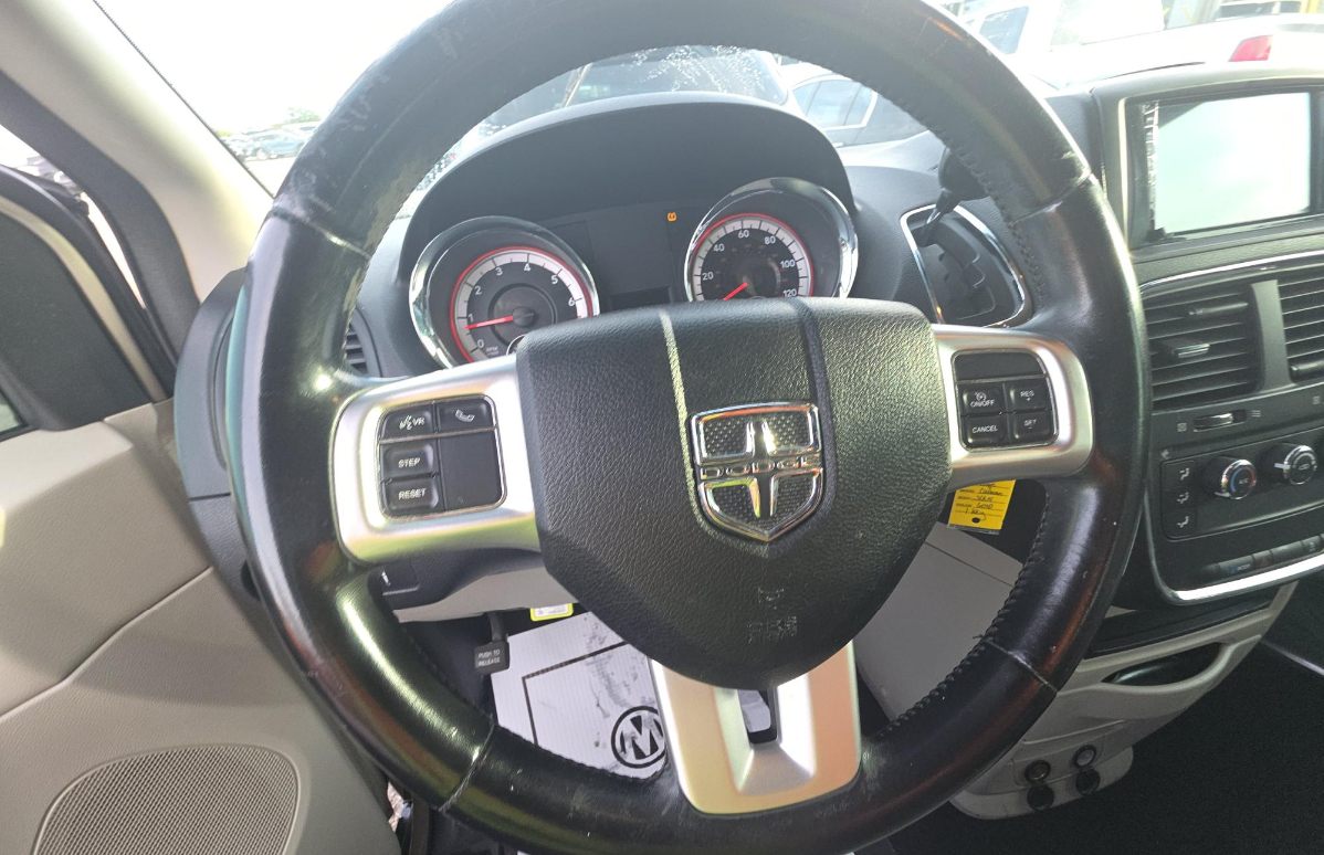 Dodge Grand Caravan  2012