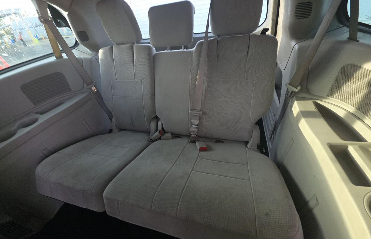 Dodge Grand Caravan  2012