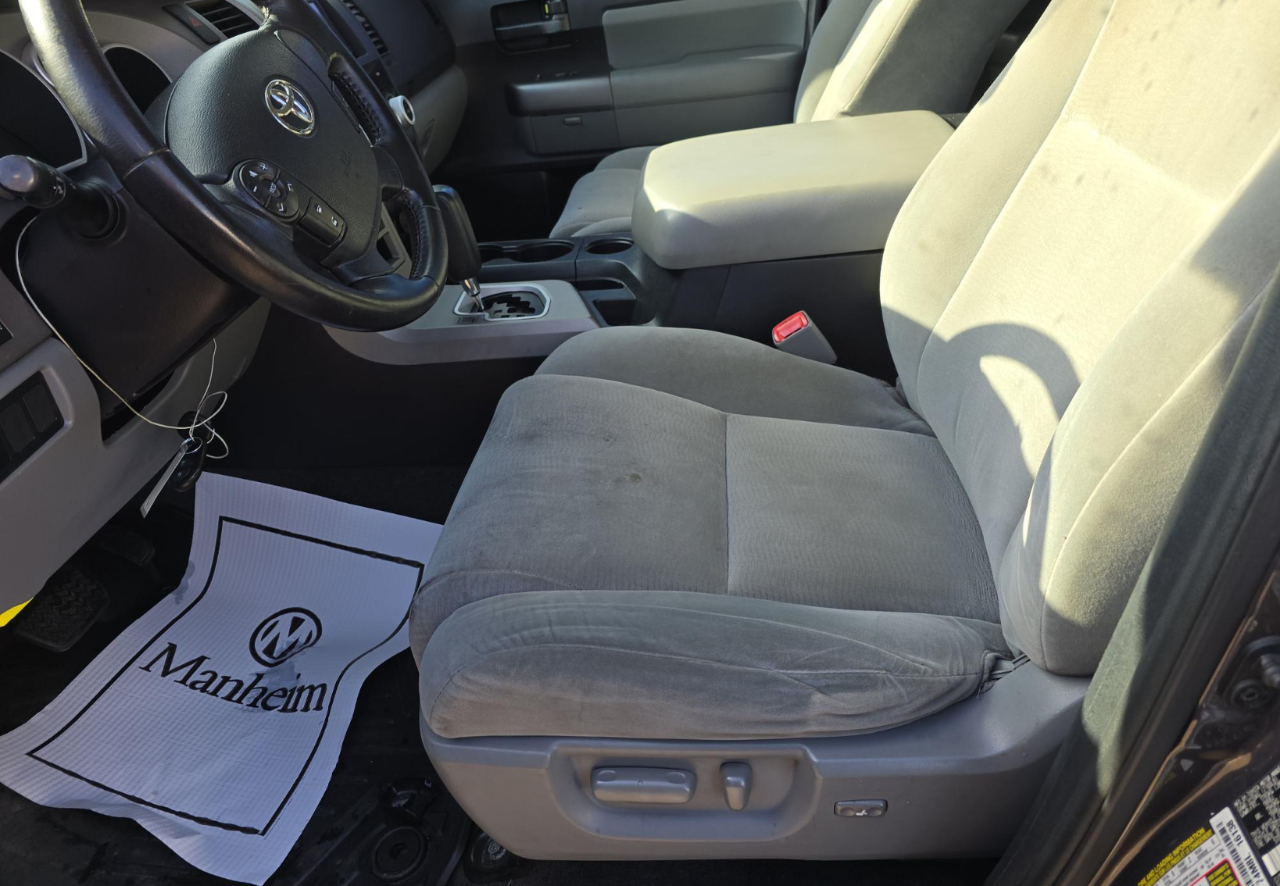 Toyota Sequoia SR5 2012