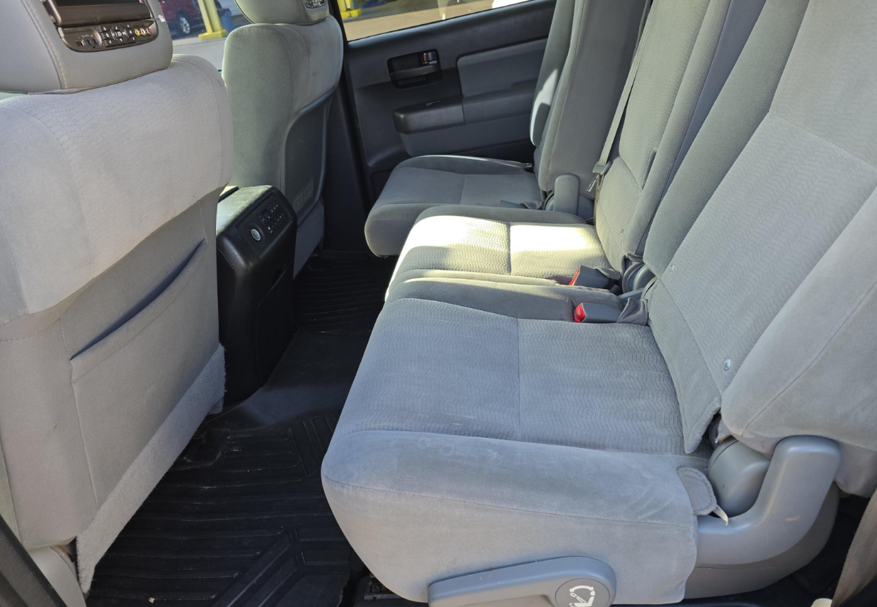 Toyota Sequoia SR5 2012