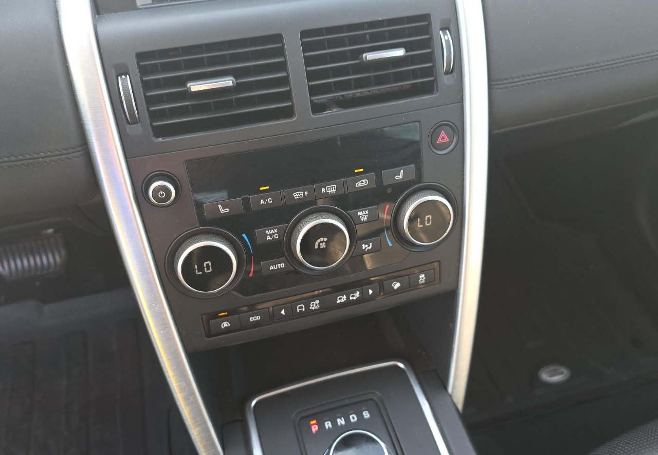 Land Rover Discovery Sport  2017