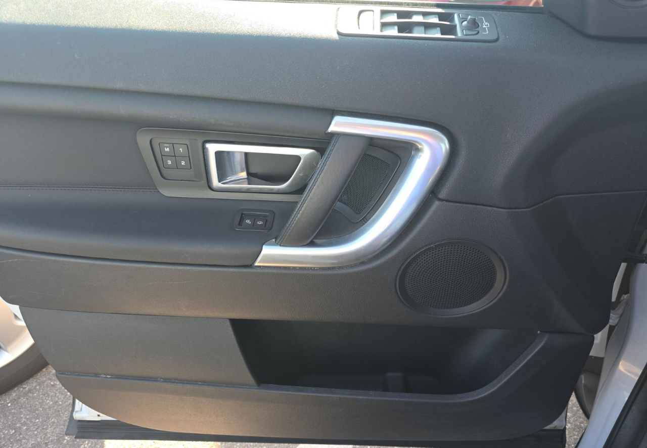 Land Rover Discovery Sport  2017