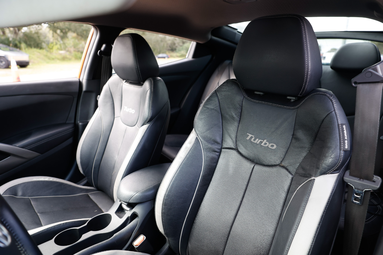 Hyundai Veloster  2015