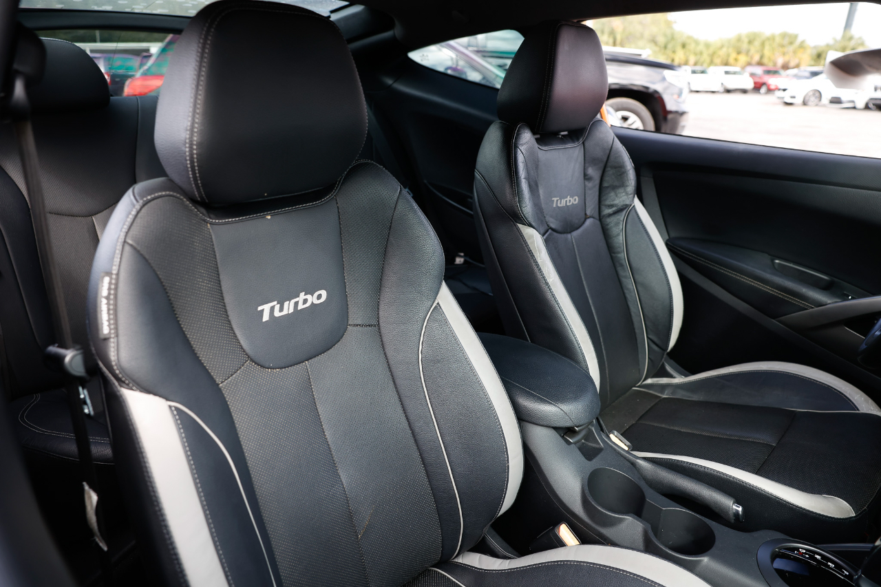 Hyundai Veloster  2015