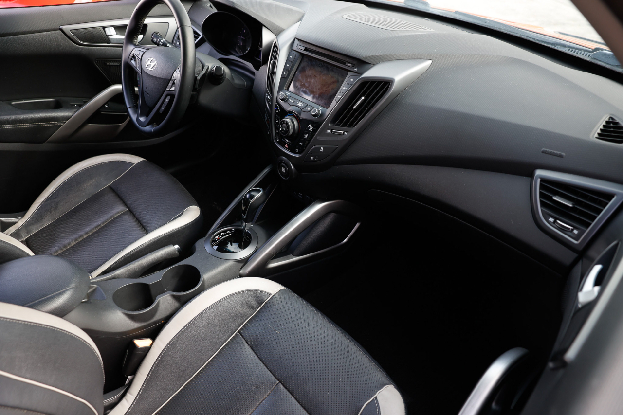 Hyundai Veloster  2015