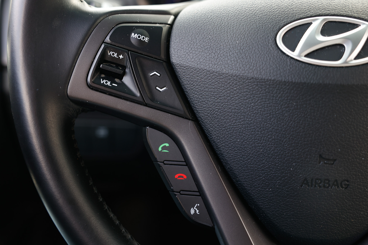 Hyundai Veloster  2015