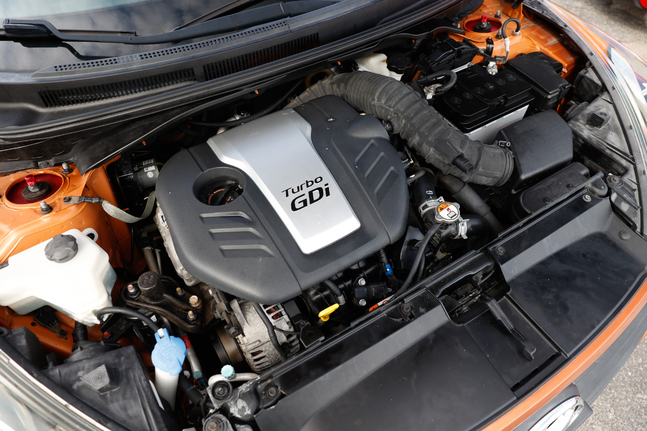 Hyundai Veloster  2015