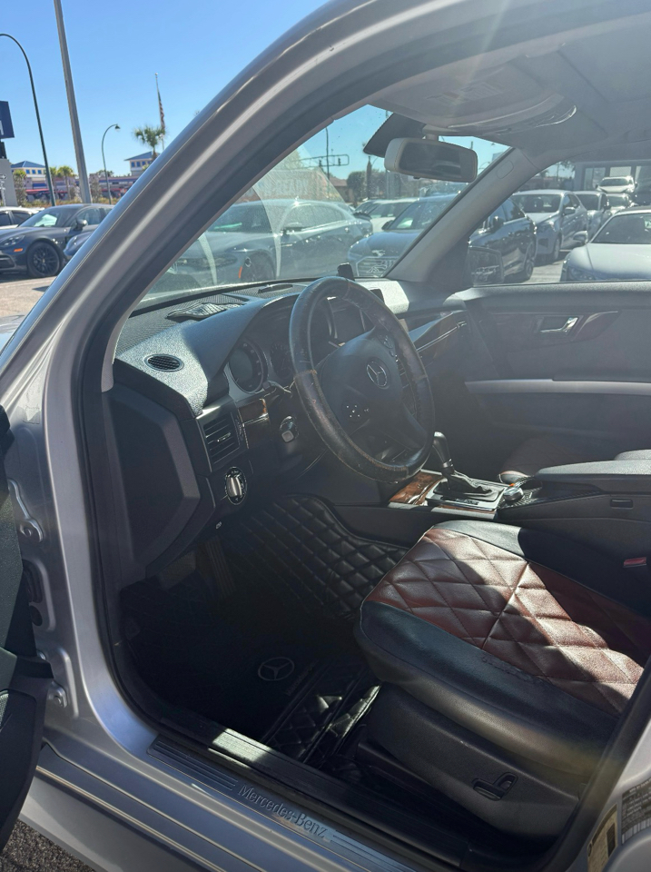 Mercedes-Benz GLK-Class  2010