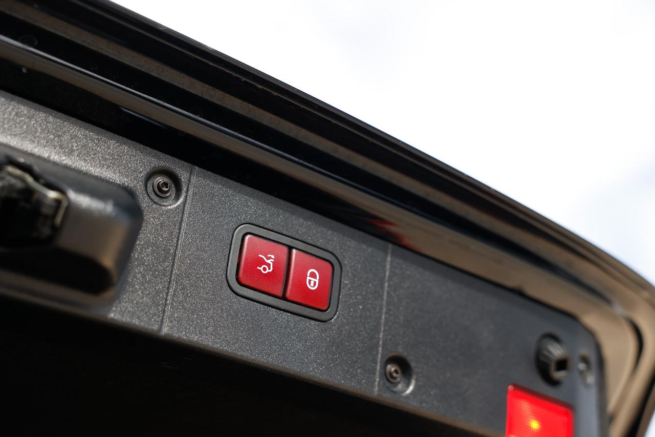 Mercedes-Benz S-Class S600 2011