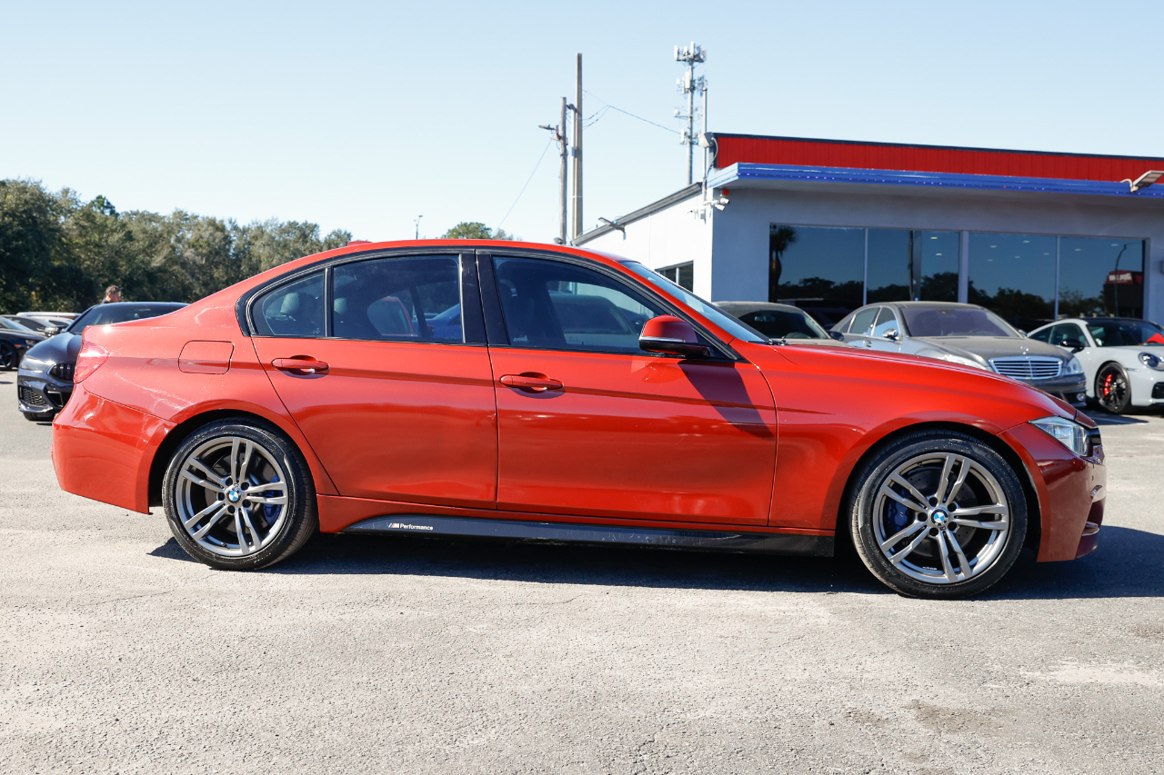 BMW 328i  2015