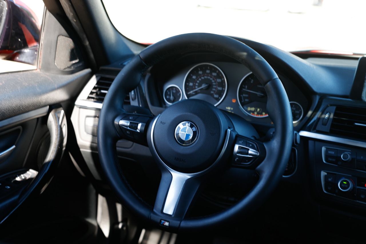 BMW 328i  2015