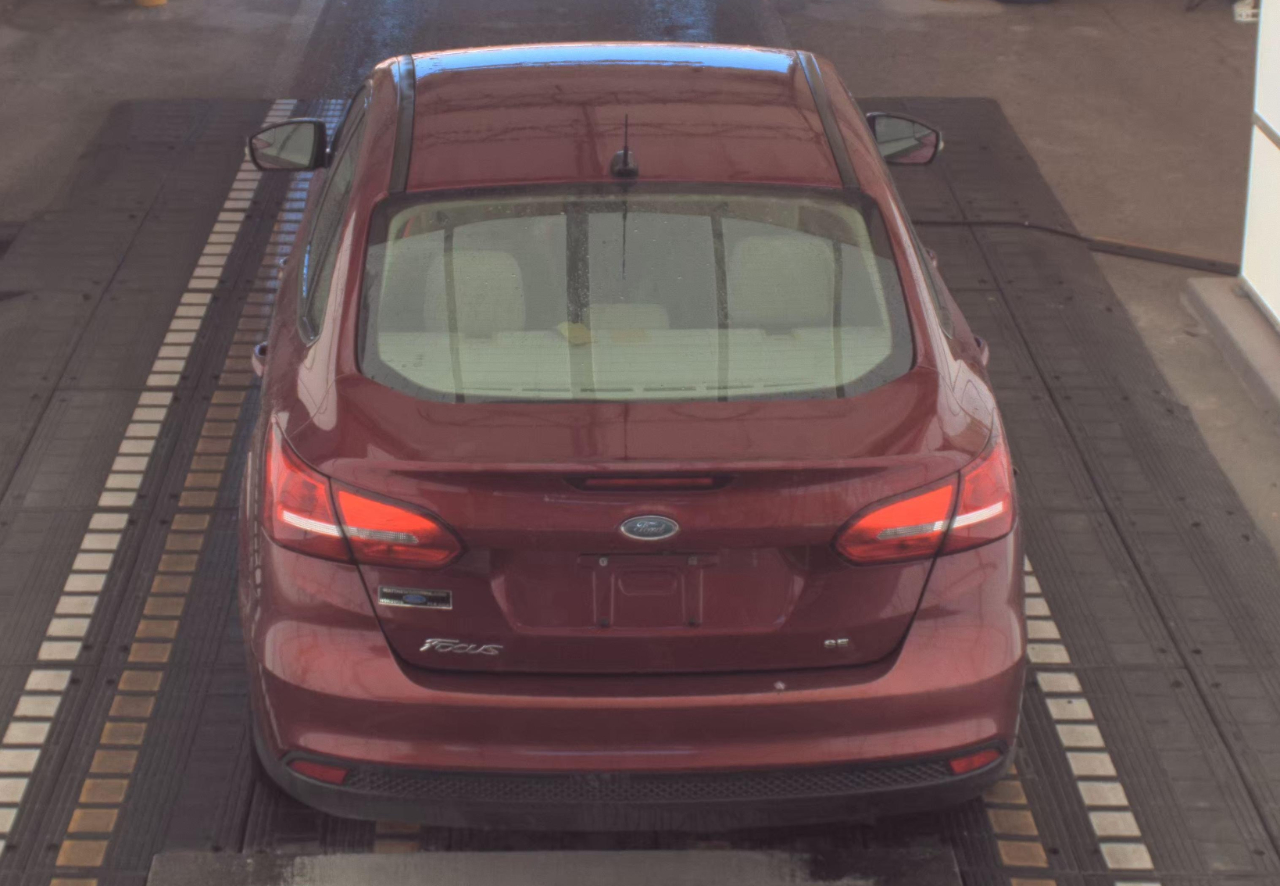 Ford Focus SE Sedan 2017