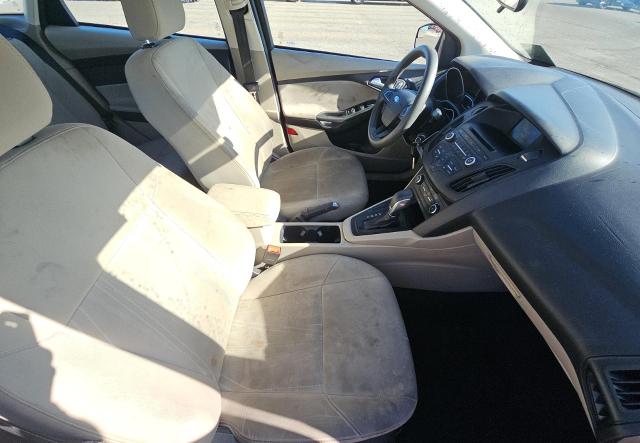 Ford Focus SE Sedan 2017