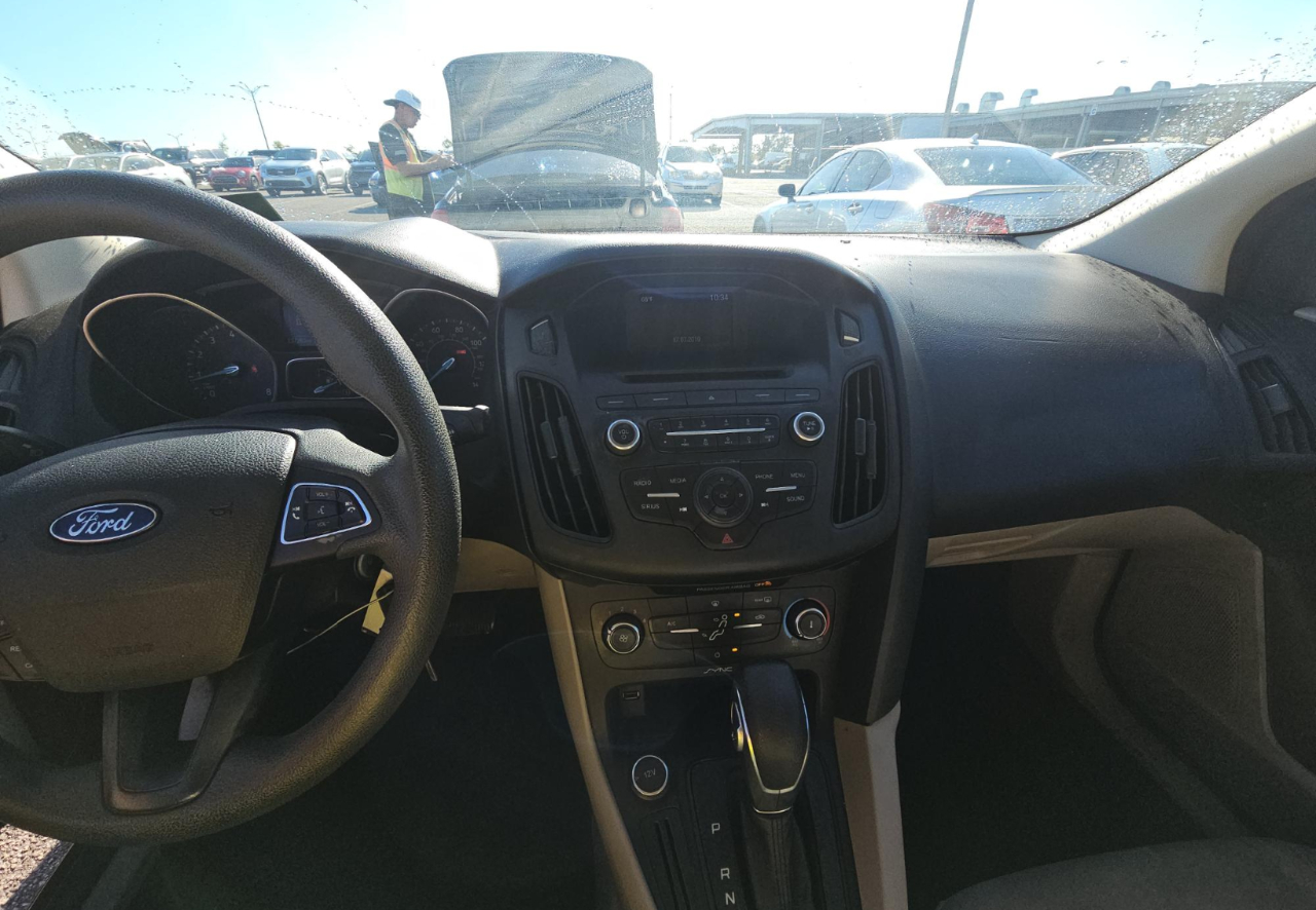 Ford Focus SE Sedan 2017