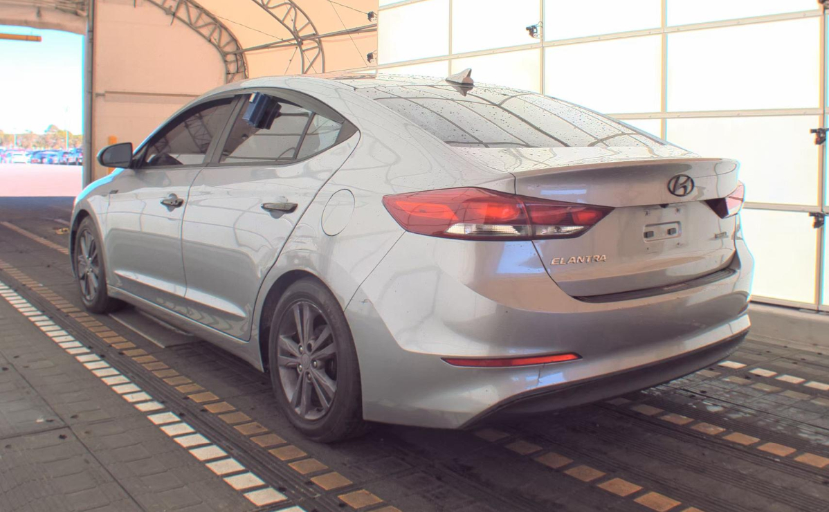 Hyundai Elantra SE 2017