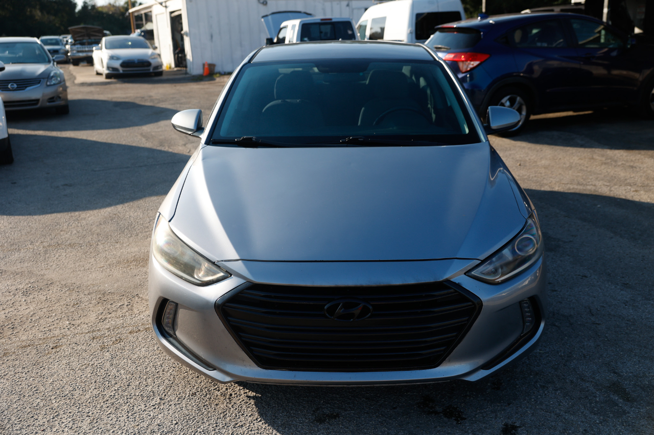 Hyundai Elantra SE 2017