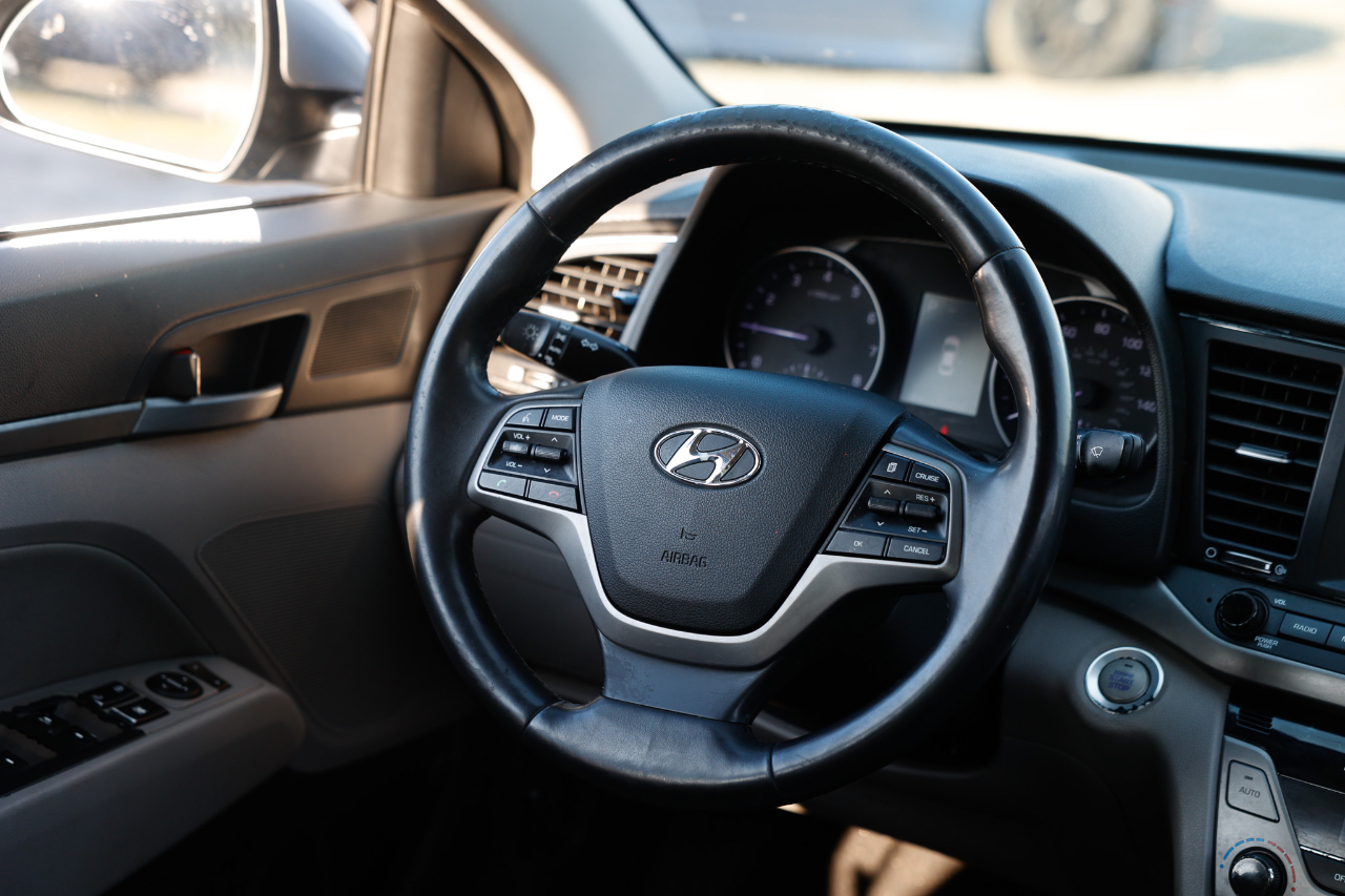 Hyundai Elantra SE 2017