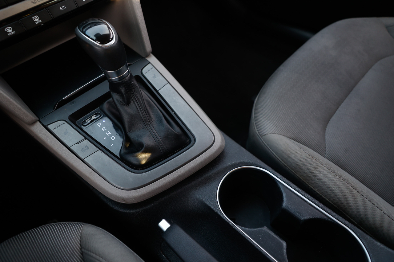 Hyundai Elantra SE 2017