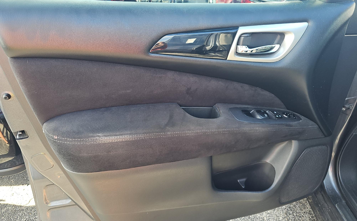 Nissan Pathfinder  2015