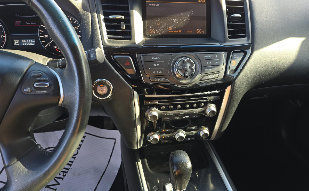 Nissan Pathfinder  2015