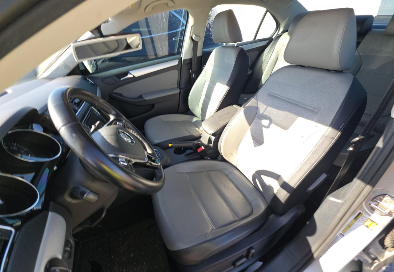 Volkswagen Jetta Sedan  2016