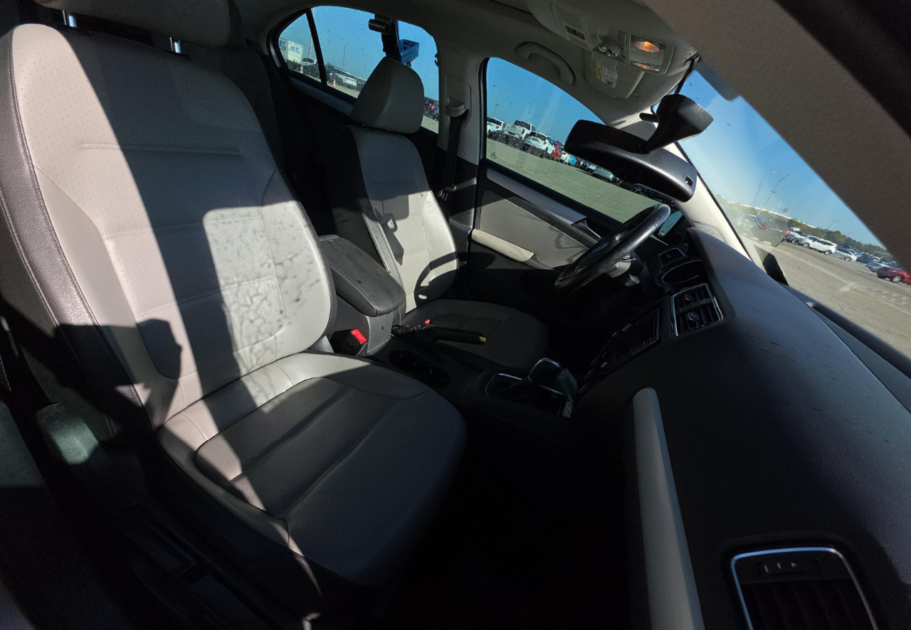 Volkswagen Jetta Sedan  2016