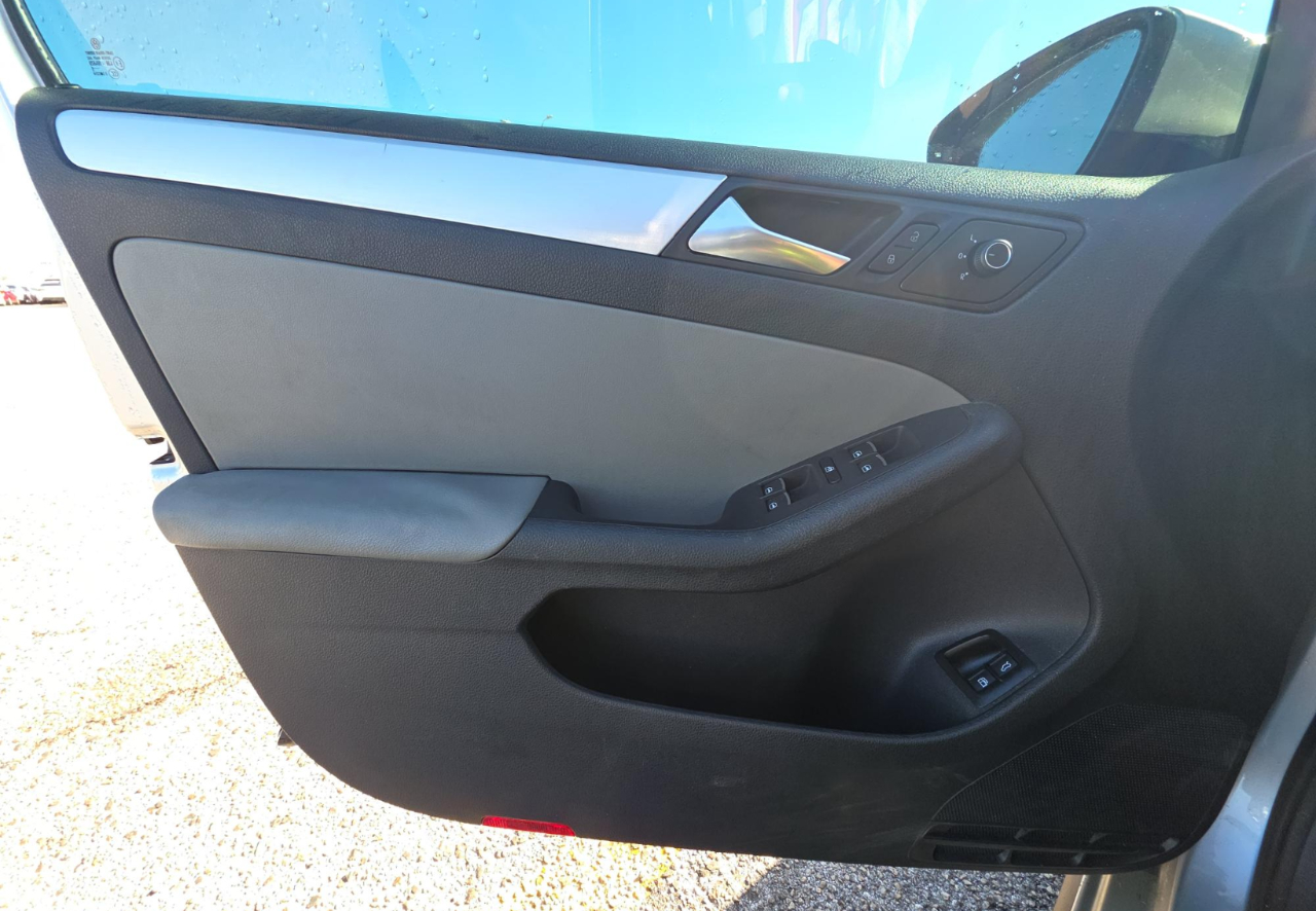 Volkswagen Jetta Sedan  2016