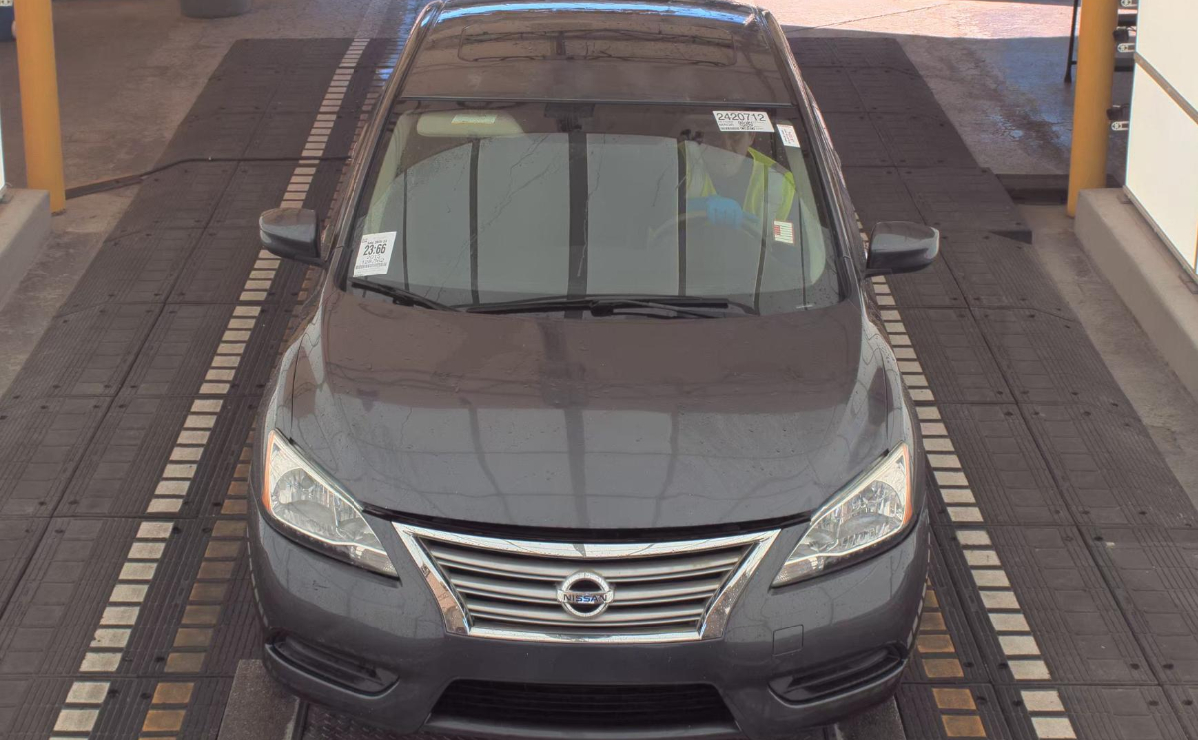 Nissan Sentra S 2015