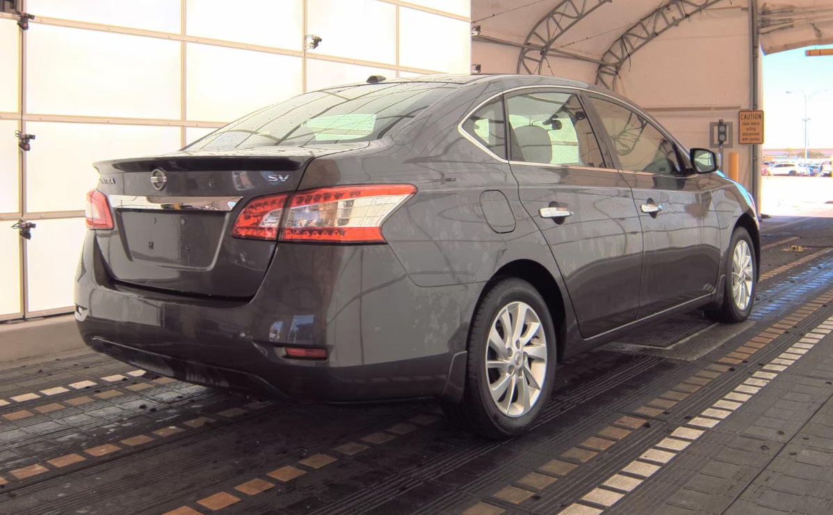 Nissan Sentra S 2015