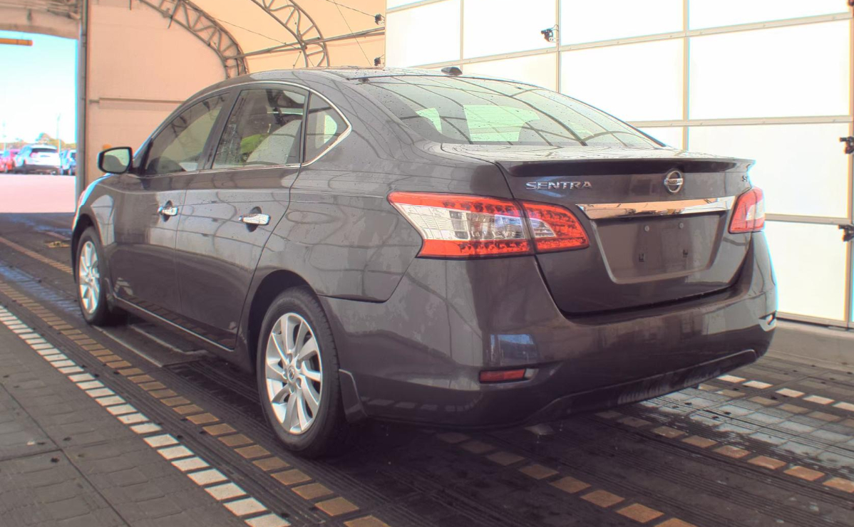 Nissan Sentra S 2015