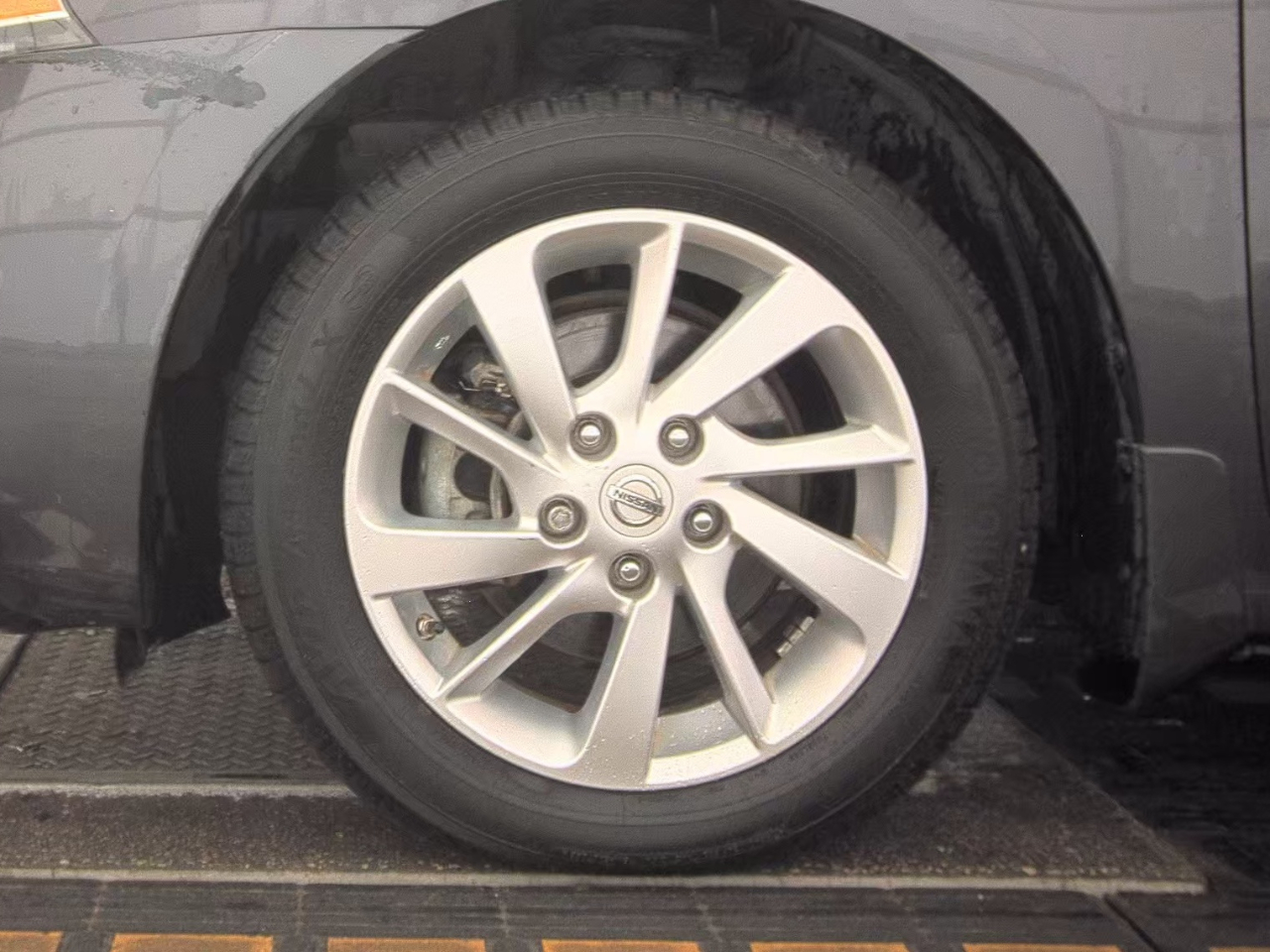 Nissan Sentra S 2015