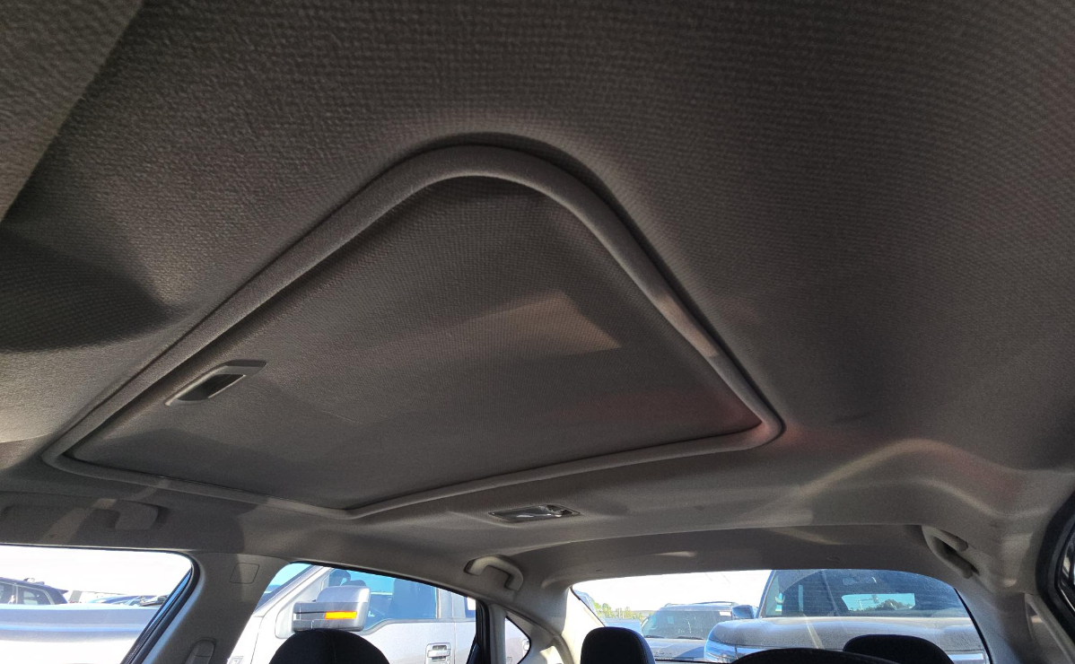 Nissan Sentra S 2015